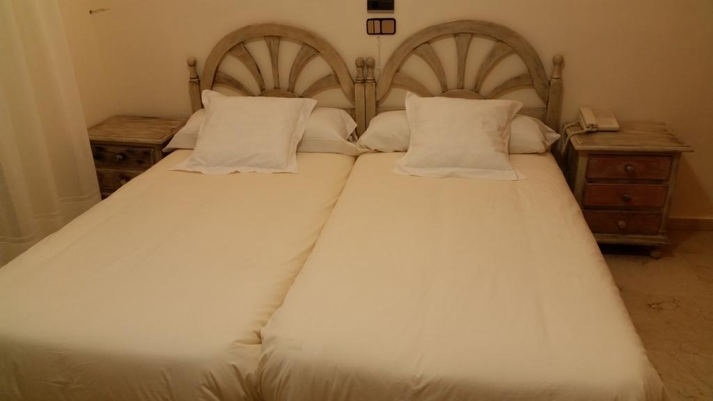 Hotel Balcón De 3*